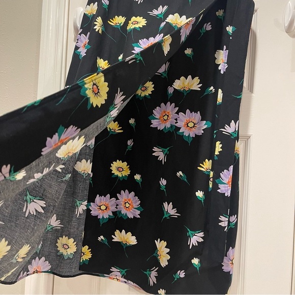 LOFT Midi Wrap Skirt Women’s Sz 2 Black Floral Linen Blend Moody Feminine Spring - Picture 5 of 10